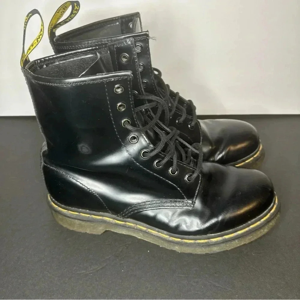 Dr. Martens Women’s 8 Black Leather Zip Ankle Lace Up Boots